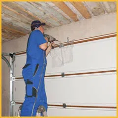 Community Garage Door Repair Service Las Vegas, NV 702-664-1768 - side-garage-door-repair-10-48m